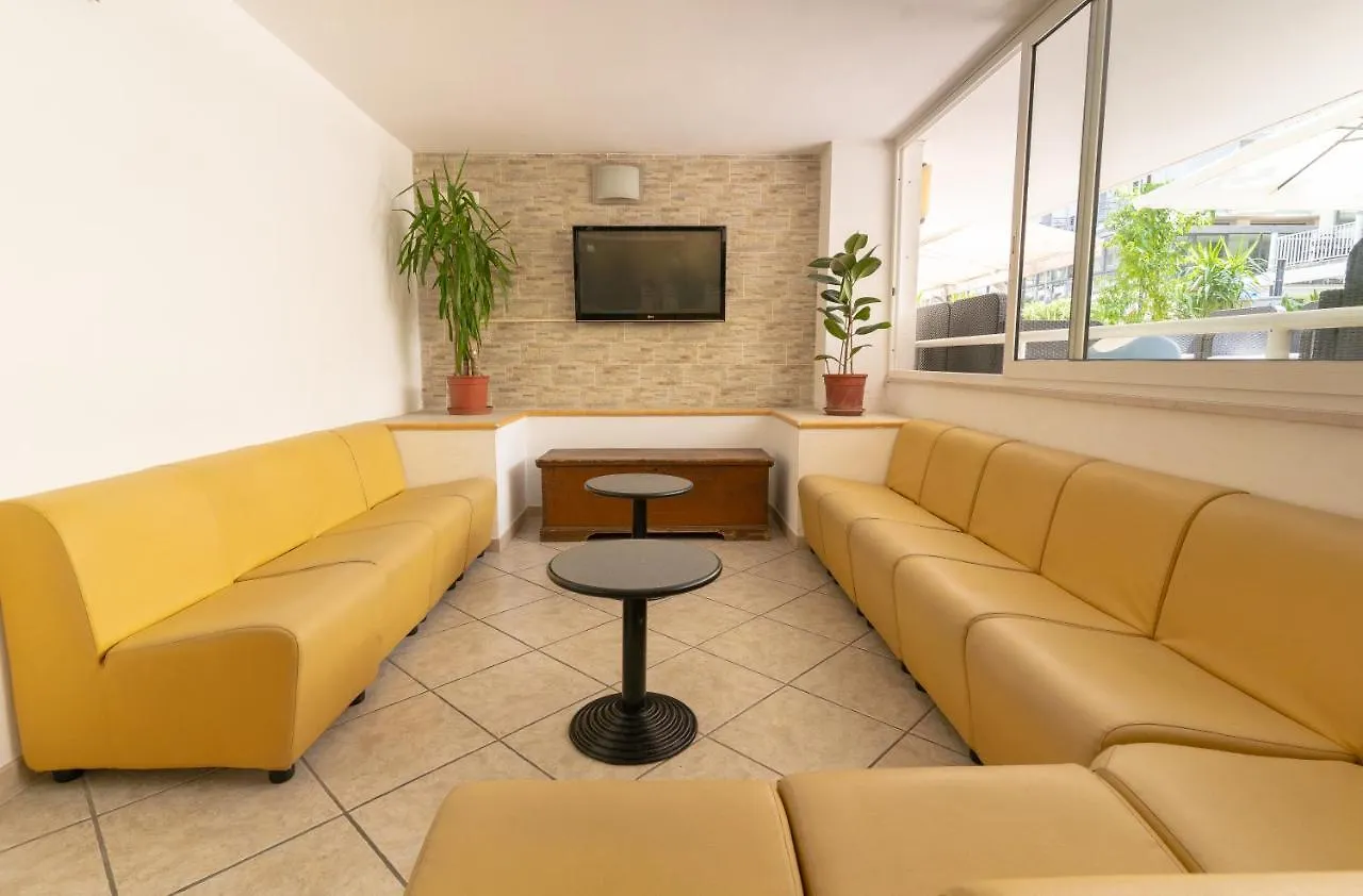 Hotel Villa Isola Римини