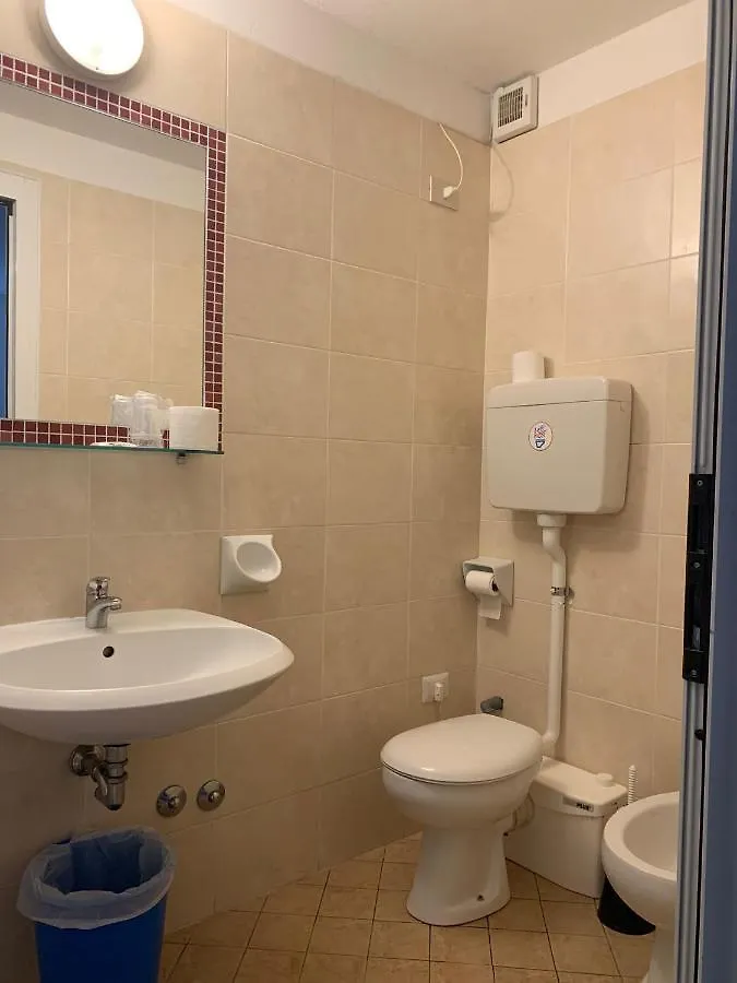 Hotel Villa Isola Римини 2*,  Италия