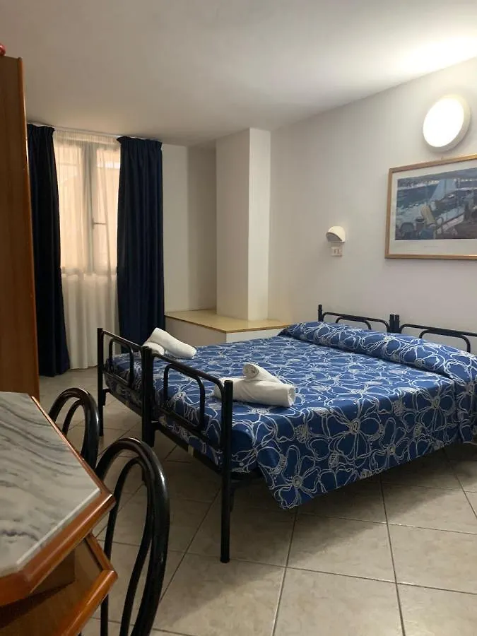 Hotel Villa Isola Rimini 2*,  Italy