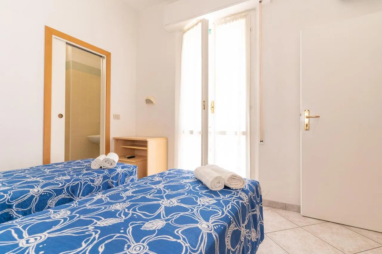 Hotel Villa Isola Римини Италия