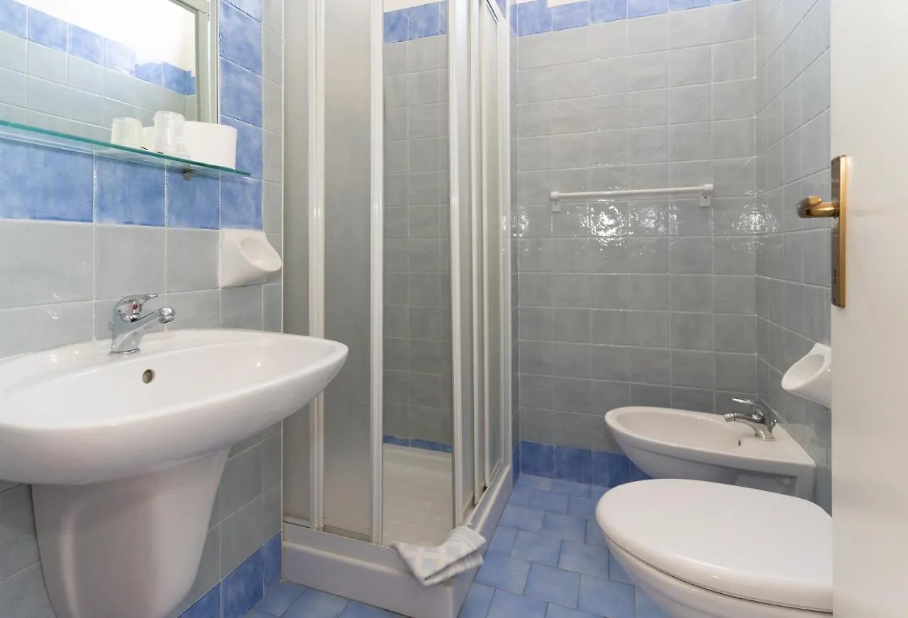 Hotel Villa Isola Римини Италия